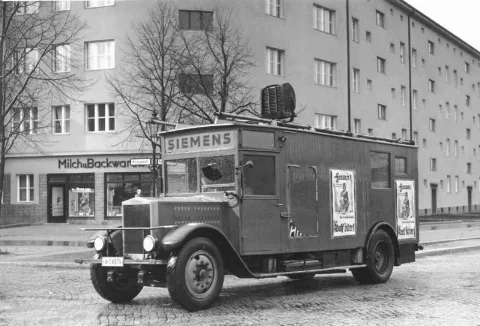 Bundesarchiv Bild 183 R97782, Berlin, Wahlwerbung Der Nsdap In