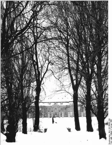 Bundesarchiv Bild 183 Z0331 310, Dessau, Schloss Mosigkau, Winter