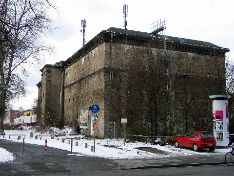 Bunker Hochbunker Luftschutzbunker Rotermundstraße 19B Hannover Vahrenwald Hans Meinecke Weg, Niebüller Weg