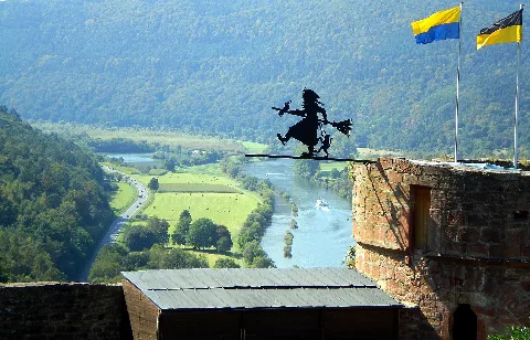 Burg Freudenberg Hexe 20090908