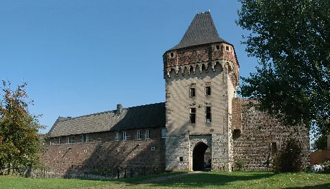 Burg Friedestrom Kernburg Westseite