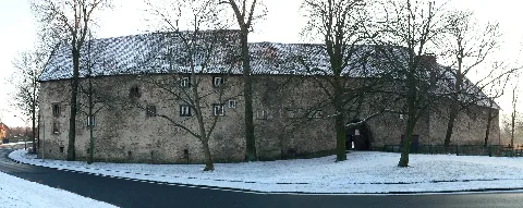 Burg Gebhardshagen Front Mit Tor