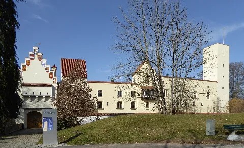 Burg Grünwald, Ostseite, 5