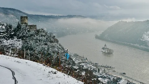 Burg Pfalzgrafenstein Panoramio (1)