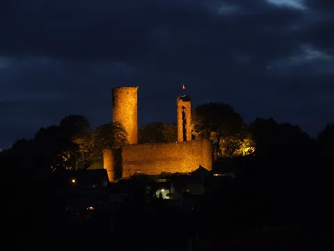 Burg Reifenberg 2007 07 10 22.38.21