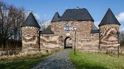 Burg Vondern Westen Vom Weg 2013