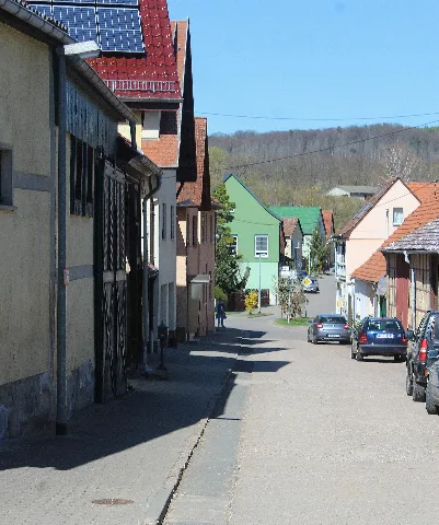 Burgwenden, Der Platz Der Freundschaft