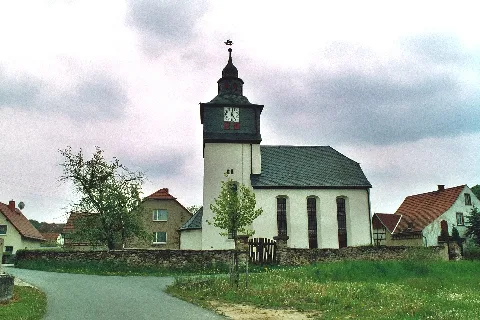Burkersdorf (Harth Pöllnitz), The Village Church