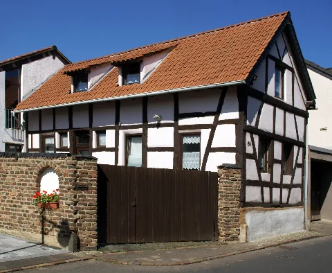 Buschhoven Fachwerkhaus Alte Poststraße 66 (01)