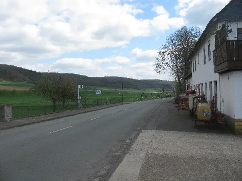Bushaltestelle Kreuzung, 1, Wellen, Edertal, Landkreis Waldeck Frankenberg