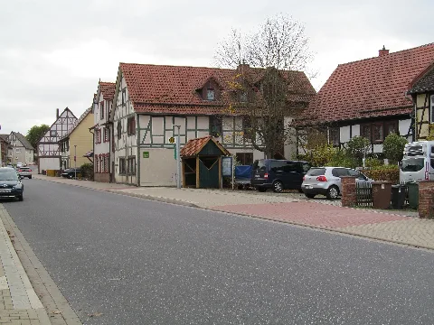 Bushaltestelle Mitte, 3, Holzhausen, Immenhausen, Landkreis Kassel