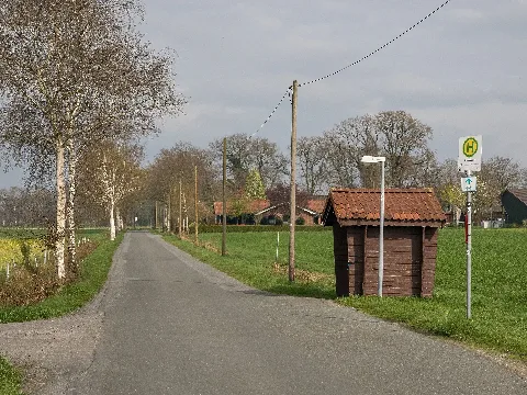 Bushaltestelle "Schoolpadd" In Wiefelstede (2024)