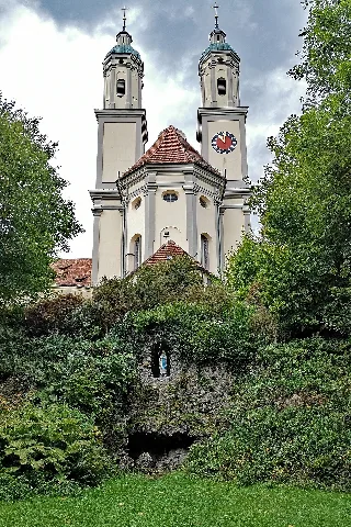 By Allmannshofen Holzen Abbey 1