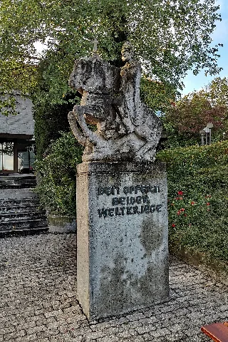 By Wertingen Kriegerdenkmal