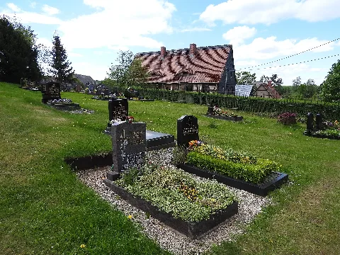 Cemetery Haselbach, Rückersdorf 1