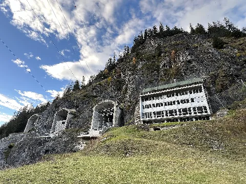 Centrale Hydroélectrique De Fionnay