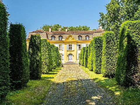 Château D'en Bas De Cheseaux