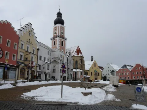 Cham Marktplatz (Cham Market Square) Geo.hlipp.de 3785