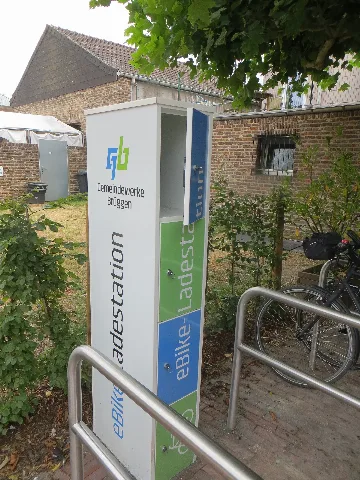 Charging Station Bracht Bischof Dingelstad Platz