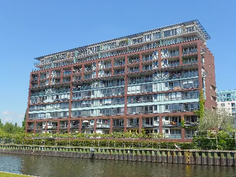 Charlottenburg Dovestraße 1