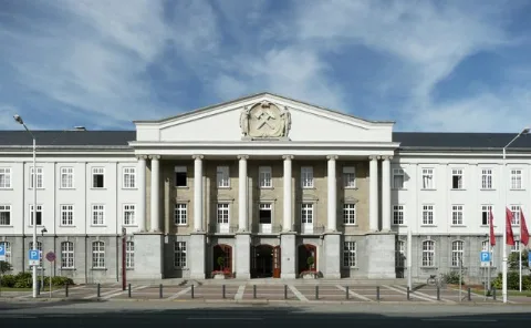 Chemnitz Blick Auf Die Regionaldirektion Chemnitz Der Deutschen Rentenversicherung Knappschaft Bahn See Geograph.org.uk 8466