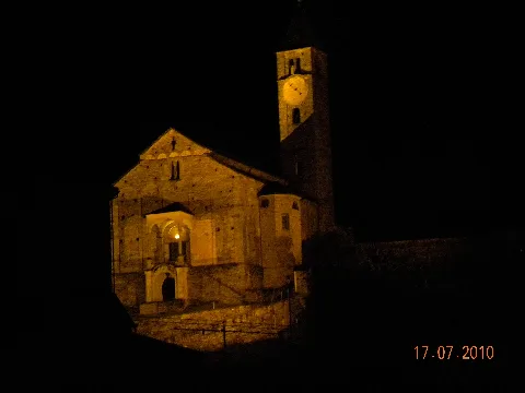 Chiesa San Pietro Panoramio (2)