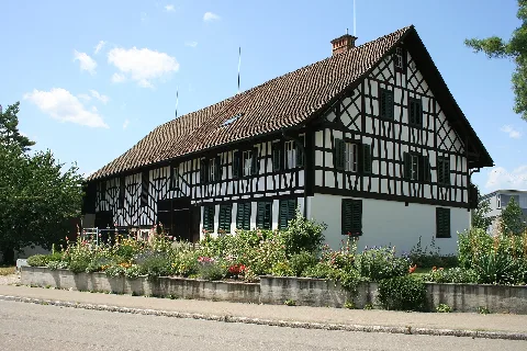 Chruslihaus Rückseite
