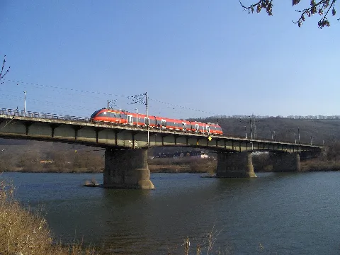 Class 644 On Pfalzel Moselle Bridge 2011