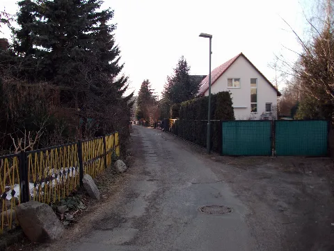 Clp 20100308 Alt Hohenschönhausen Privatstraße 1 2