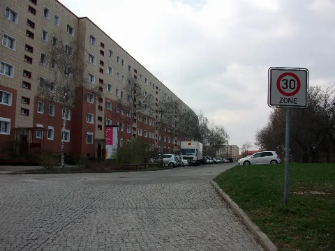 Clp 20100406 Neu Hohenschönhausen Neubrandenburger Straße 2