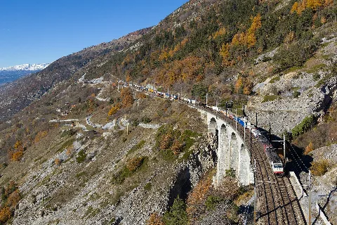 Crossrail Br 185 Hohtenn