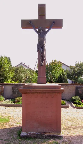 D 63322 Friedhofstraße Friedhofskreuz