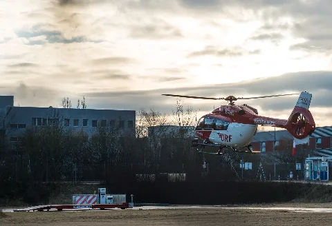 D Hdsg Air Ambulance Approaching Base