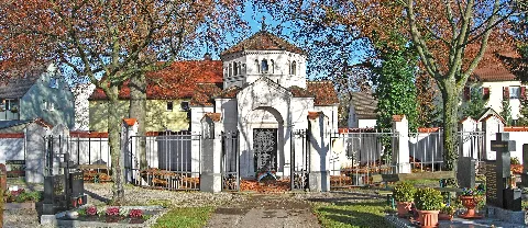 Das Mausoleum Der Eheleute Käß