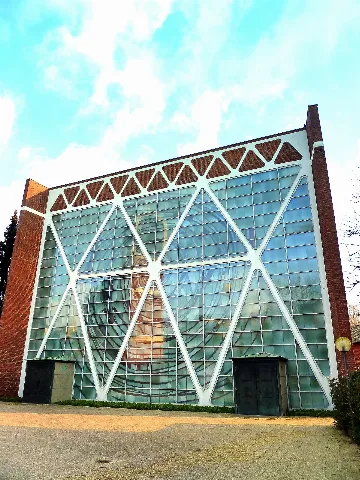 Das Meistermann Fenster Der Kath. Kirche Heilig Kreuz In Bottrop Panoramio