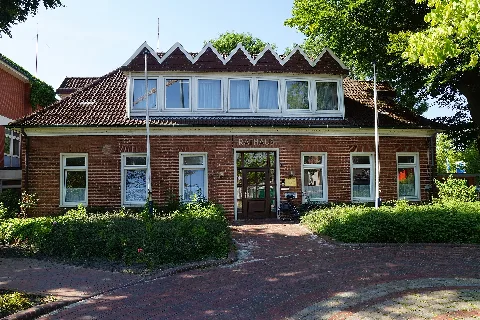 De Krummhoern Pessum Raathuus