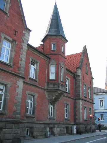 Deg Amanstr 11