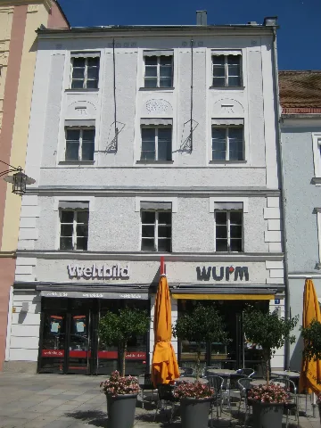Deggendorf, Luitpoldplatz 11