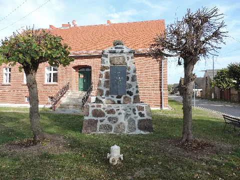 Denkmal 1.Weltkrieg Mückendorf Panoramio