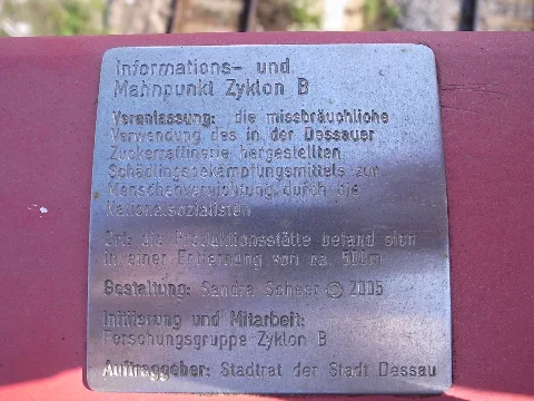 Dessau, Informations Und Mahnpunkt Zyklon B (Infoschild)