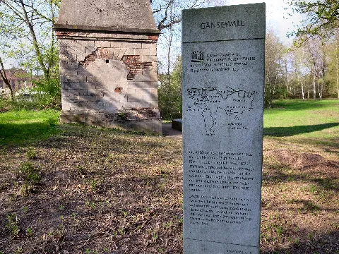 Dessau,Pyramide Am Gänsewall Infotafel