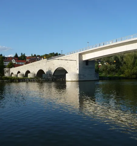 Die Alte Mainbrücke Wurde 1945 Gesprengt. Panoramio