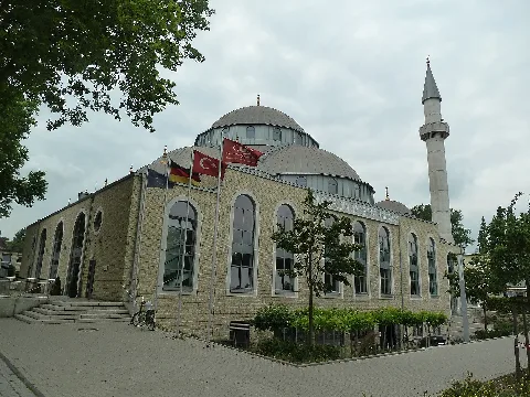 Die Merkez Moschee In Duisburg Panoramio