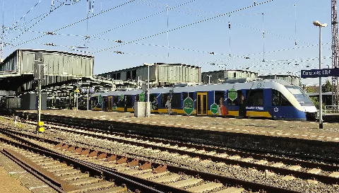 Die Nordwestbahn Im Hauptbahnhof Duisburg