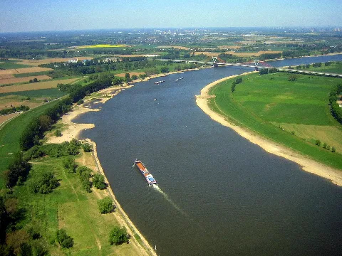 Die Rheinauen – Links Im Hintergrund Krefeld Panoramio