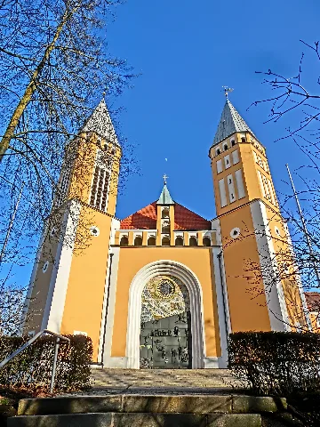Die Wallfahrtskirche Zu Unserer Lieben Frau Vom Kreuzberg Panoramio