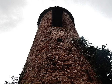 Diebesturm, Früher Zeughaus Und Gefängns Mit Verlies Panoramio (1)
