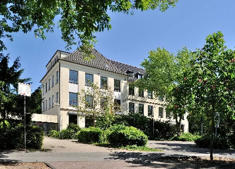 Dinslaken, Theodor Heuss Gymnasium, 2011 05 Cn 01