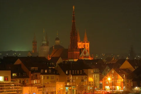Dom Hdr