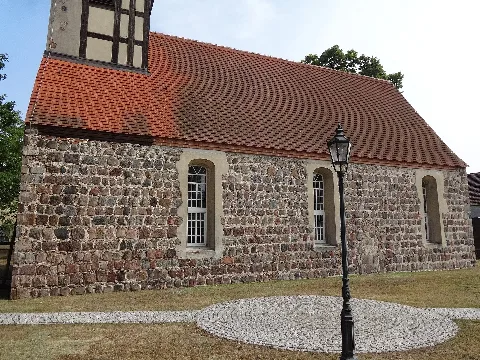 Dorfkirche Glasow Kirchenschiff Suedansicht